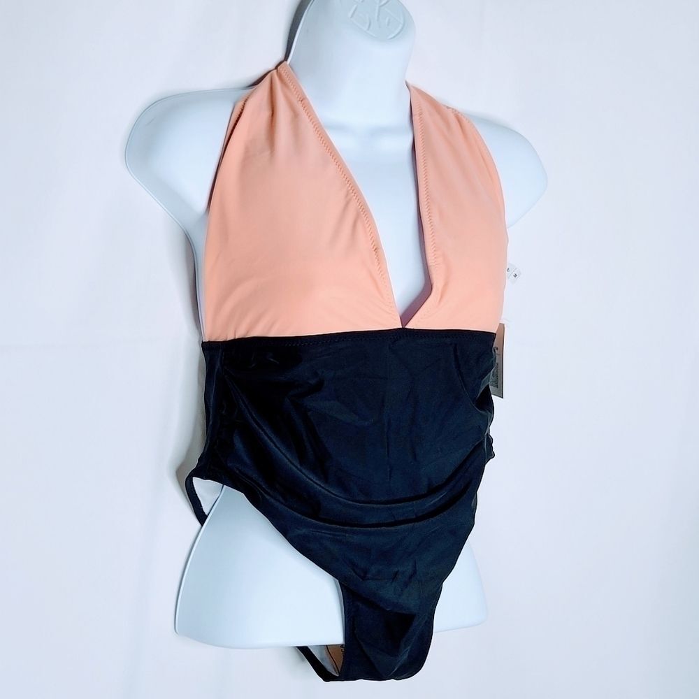 Cupshe Swim Suit One Piece Halter Style Deep Plunge Size Medium